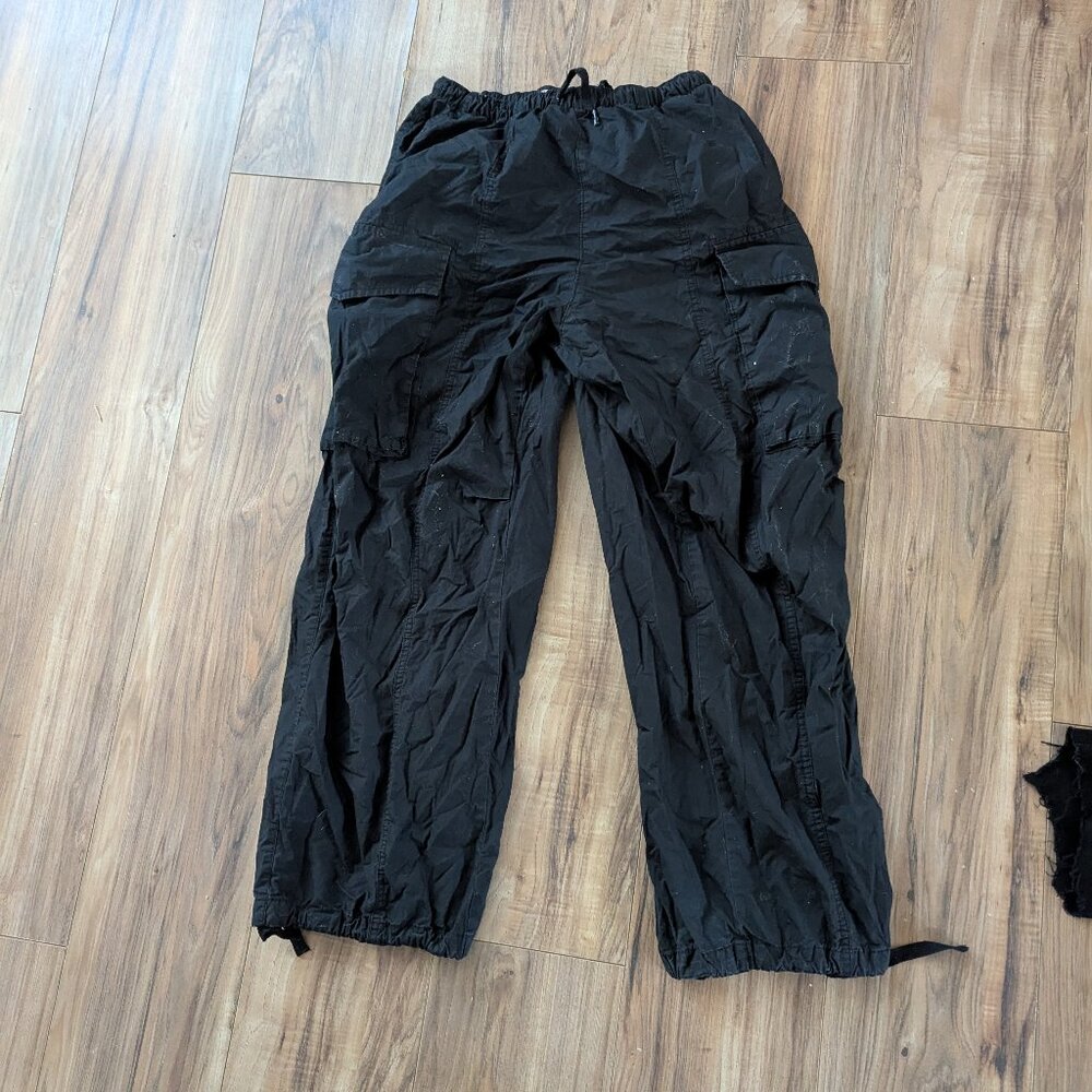 BDG baggy parachute pants